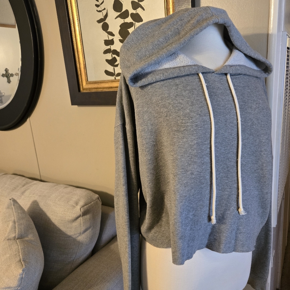 Wild Fable.     Sweater.    348